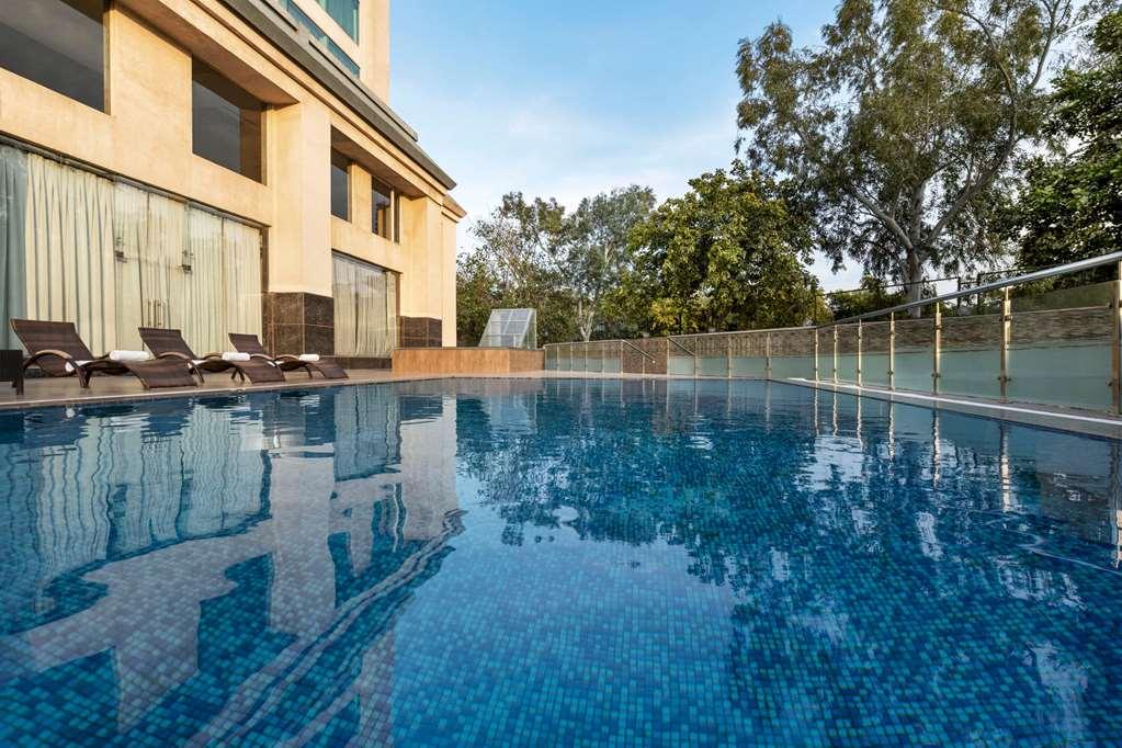 Ramada By Wyndham New Delhi Pitampura Hotel Facilități foto