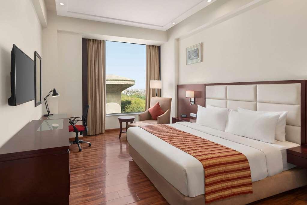 Ramada By Wyndham New Delhi Pitampura Hotel Cameră foto